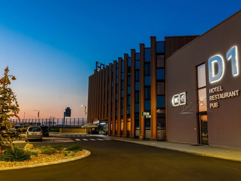 D1 Hotel & Restaurant